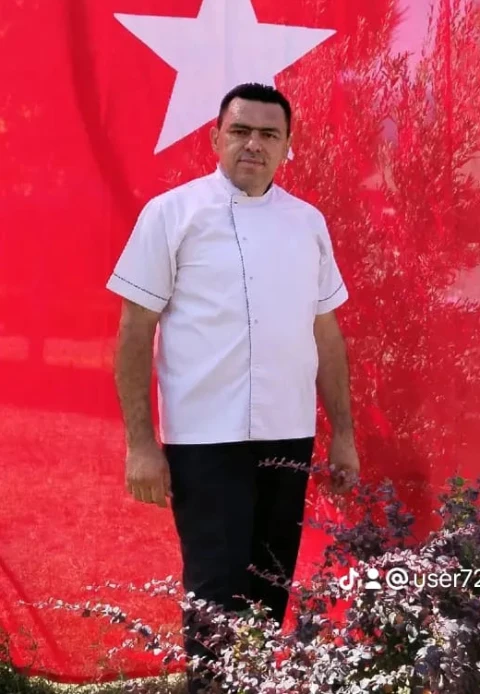 480690 ana sayfa profil kırmız1 bayrak ve ben 494161949 2567195253616496 2816114484172346318 n